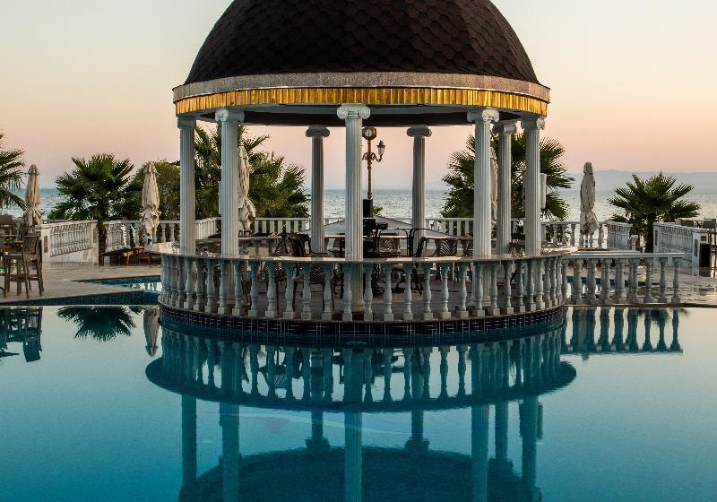 Wellness Santa Hotel   Adults Plus12