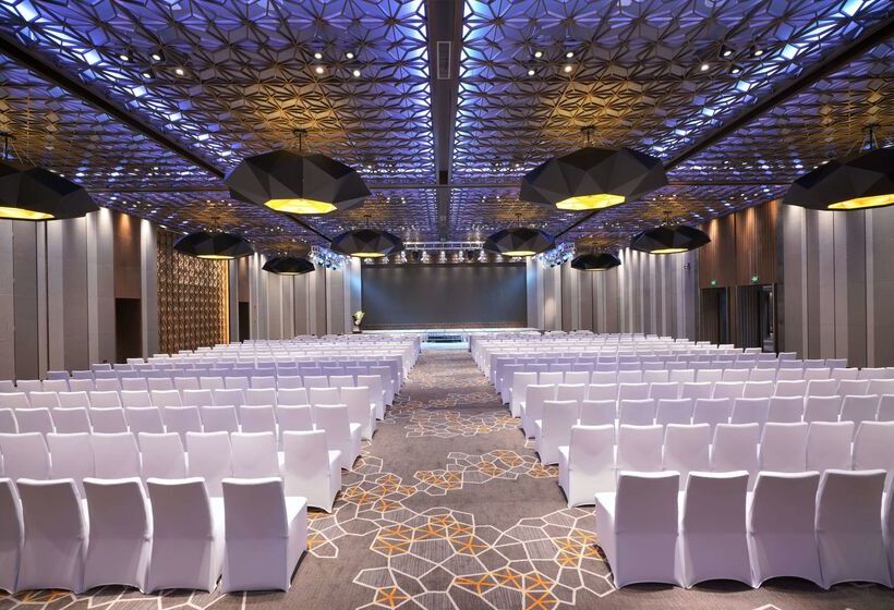 هتل Wyndham Grand Yangon