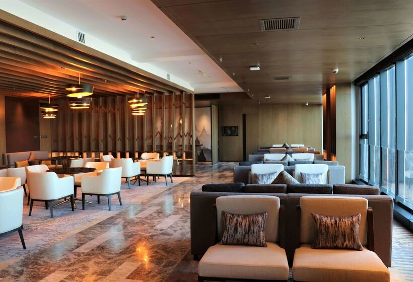 هتل Wyndham Grand Yangon