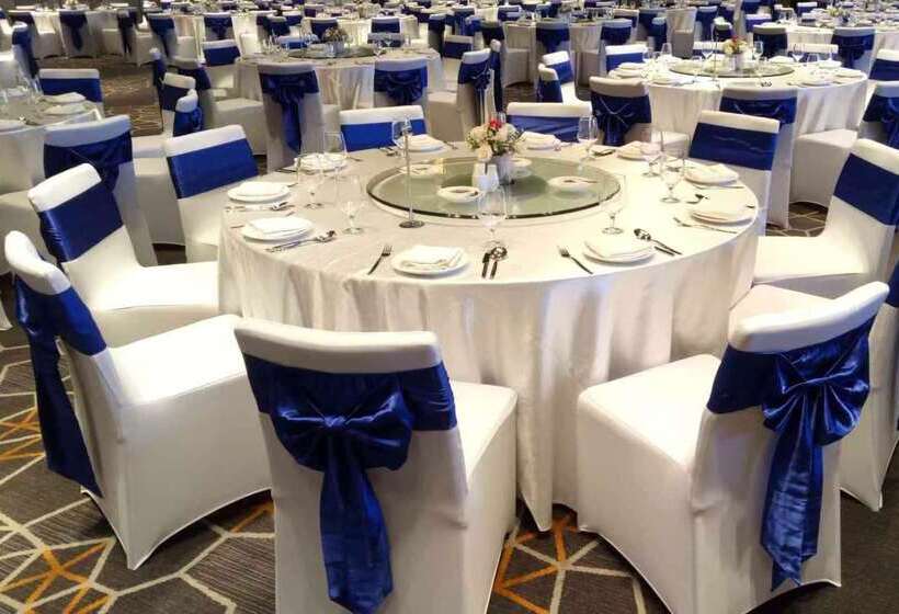 هتل Wyndham Grand Yangon