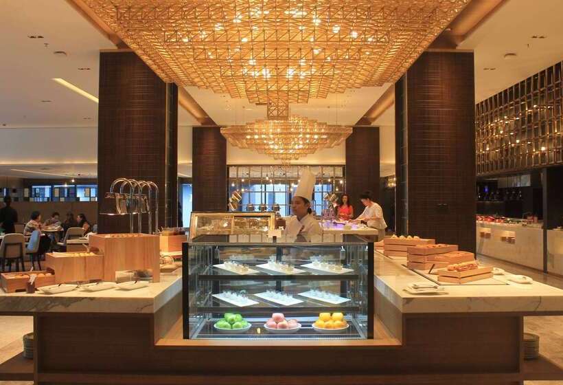 هتل Wyndham Grand Yangon