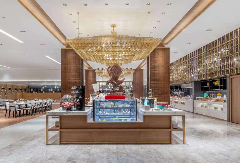 هتل Wyndham Grand Yangon