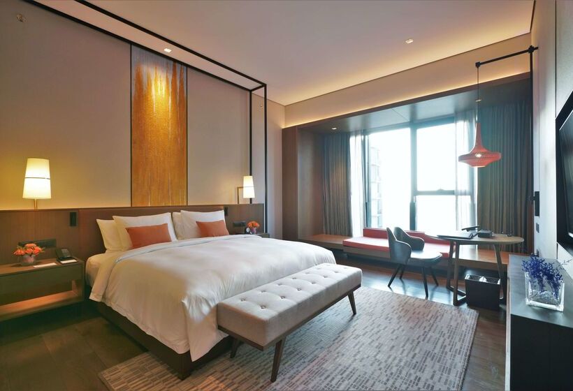 هتل Wyndham Grand Yangon