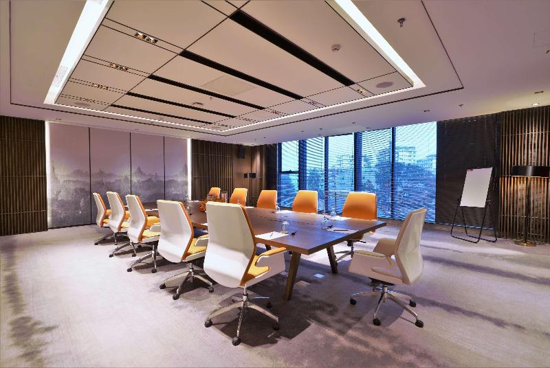 هتل Wyndham Grand Yangon