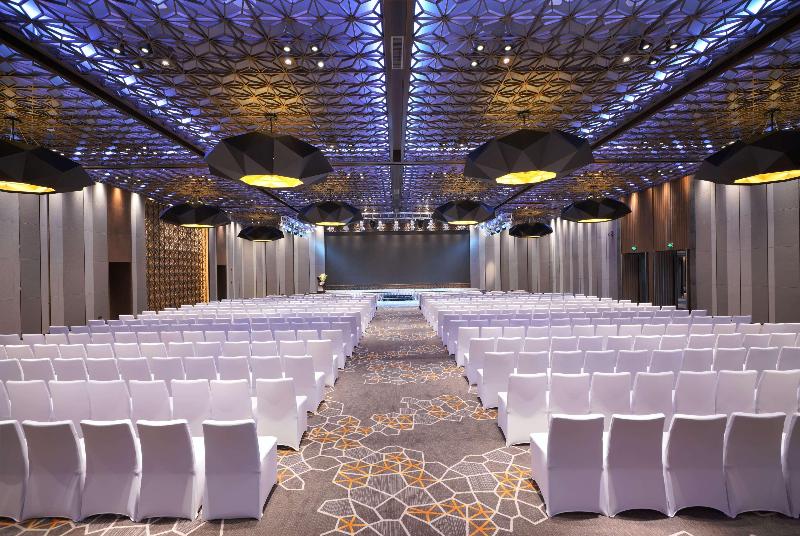 هتل Wyndham Grand Yangon