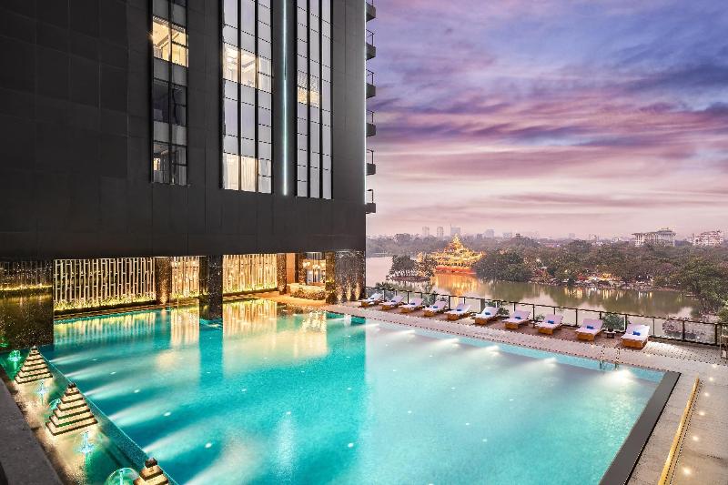 هتل Wyndham Grand Yangon