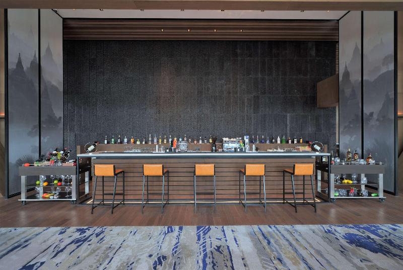 هتل Wyndham Grand Yangon