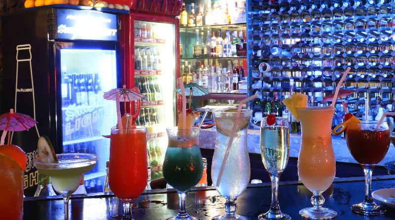 Zen Rooms Camelot Hotel Qc