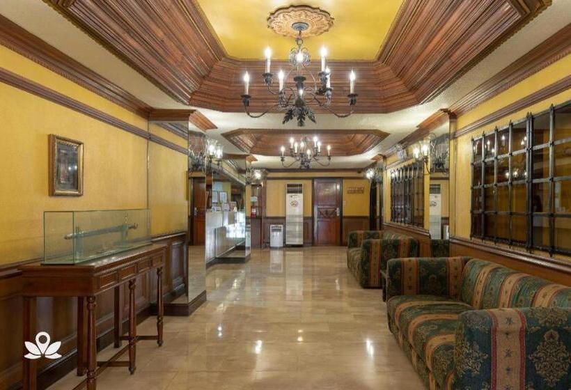 Zen Rooms Camelot Hotel Qc