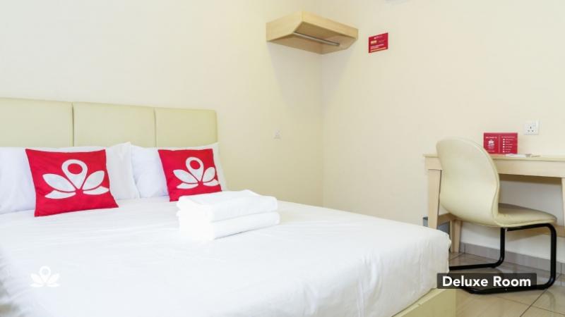 酒店 Zen Rooms Charisma