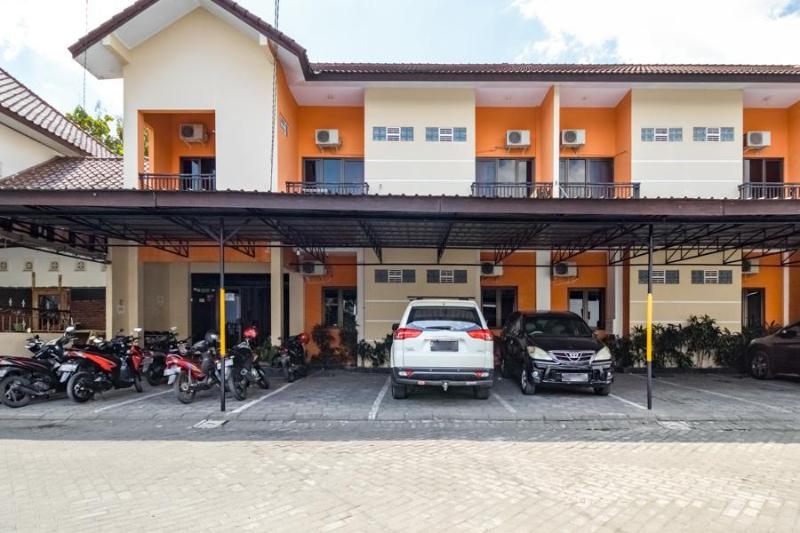 호텔 Zen Rooms Depok Sleman Syariah