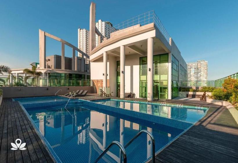 هتل Zen Rooms Symphony Timog Ave Qc