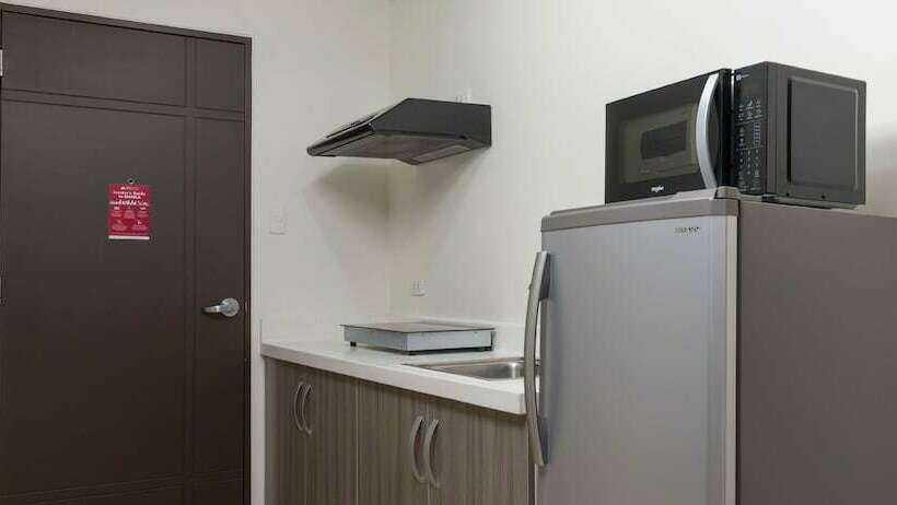 Отель Zen Rooms Vinia Edsa Q.c