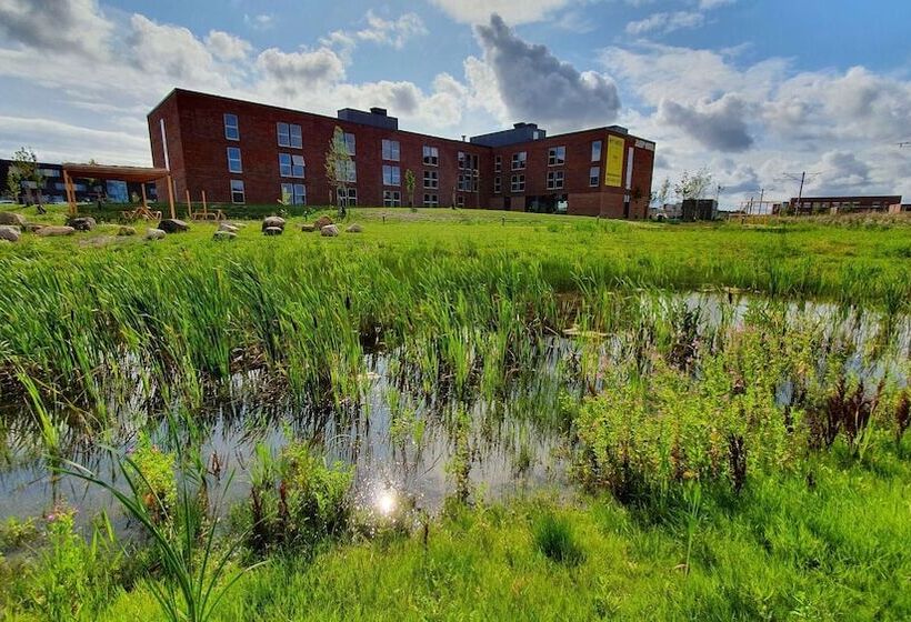 Отель Four Points Flex By Sheraton Aarhus Skejby