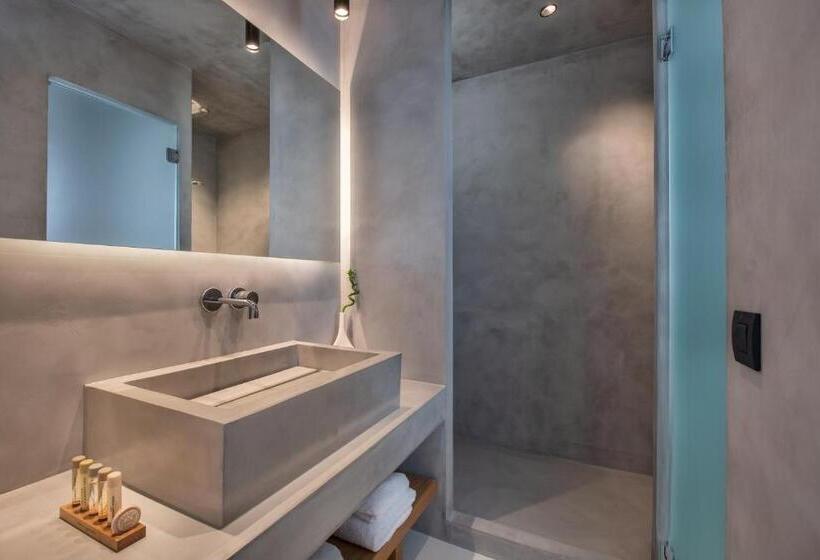 June Twenty Suites