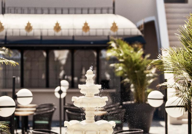 Katikies Garden Santorini The Leading Hotels Of The World