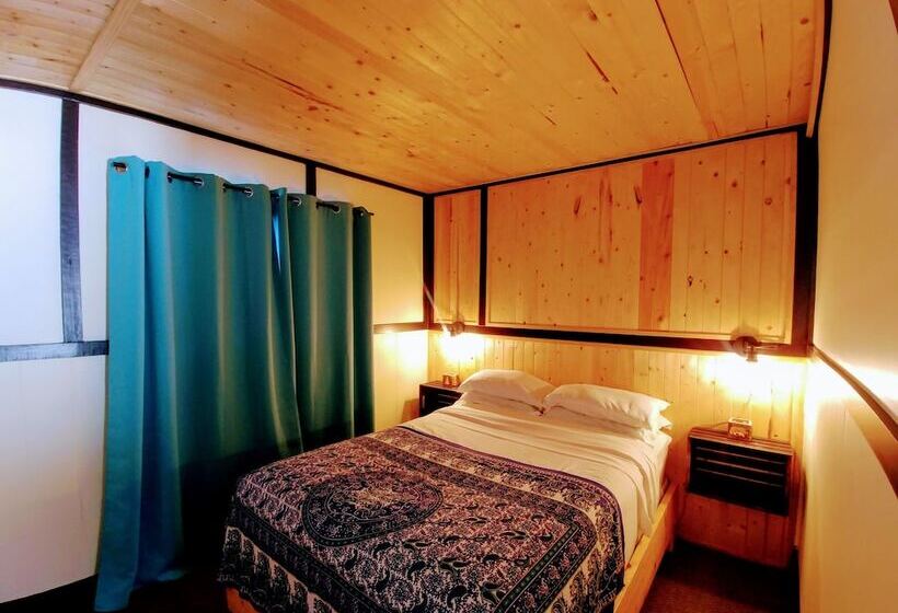 モーテル Dwight Riverside Inn