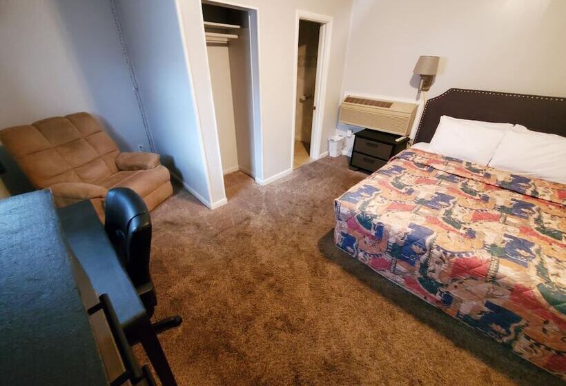 فندق على الطريق Holiday Lodge