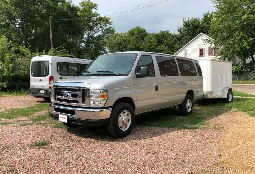 Town N  Country Motel