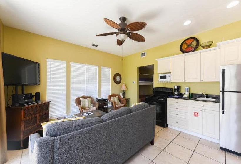 Nantucket Rainbow Cottages