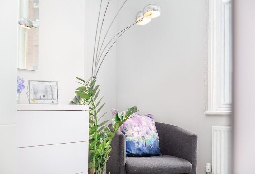 One Bed Serviced Apts Near Oxford Street