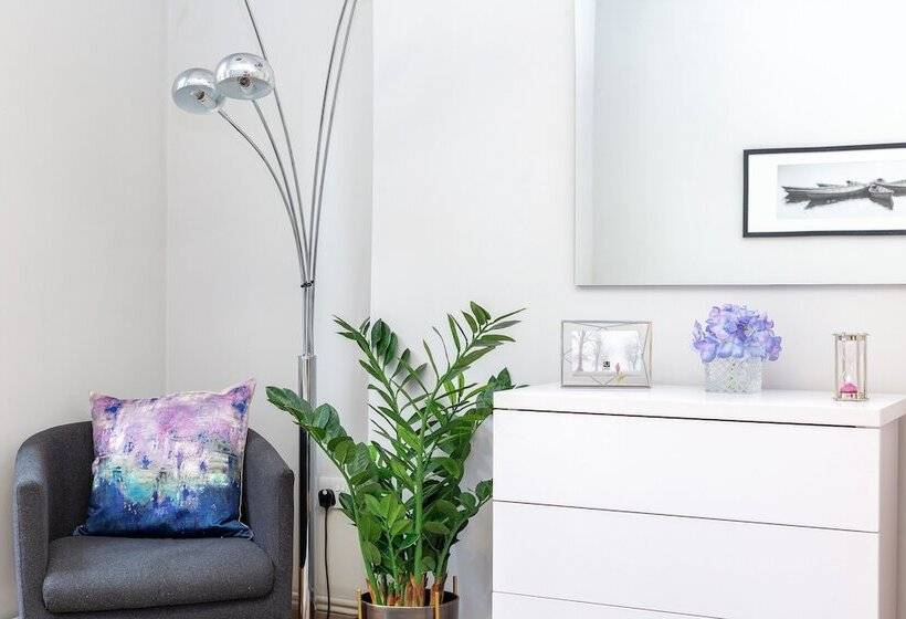 One Bed Serviced Apts Near Oxford Street