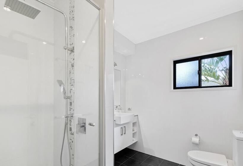 膳宿费 Aabi's At Byron