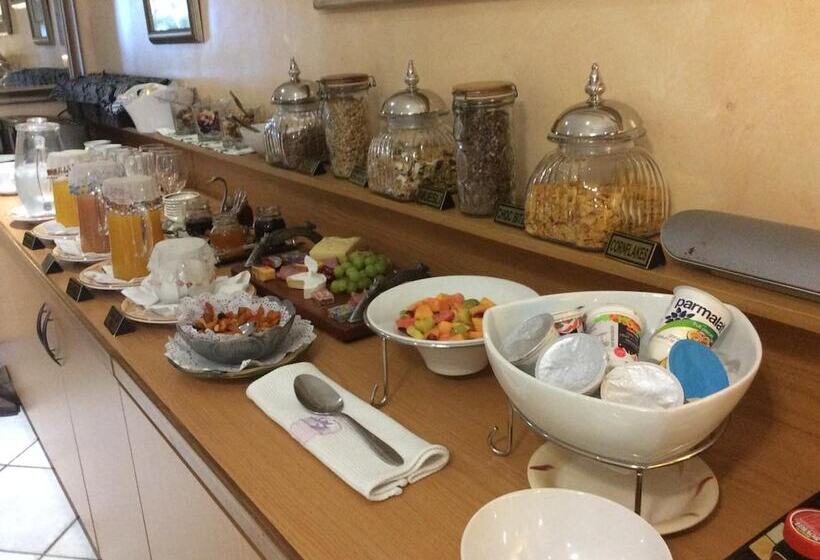 פנסיון Anchor S Rest Guesthouse And Self Catering