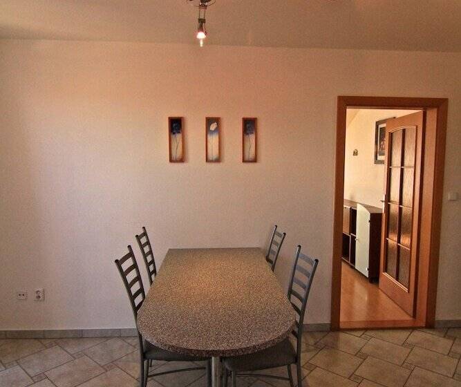 پانسیون Guest House Maxim