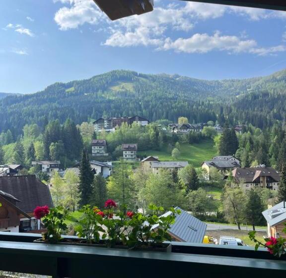 بنسيون Landhaus Krenn