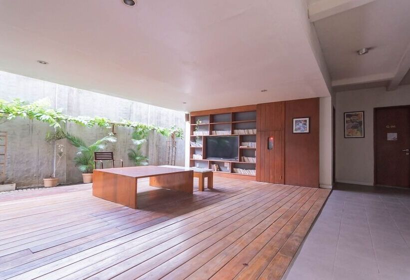 膳宿费 Reddoorz Plus Near Asia Afrika 3