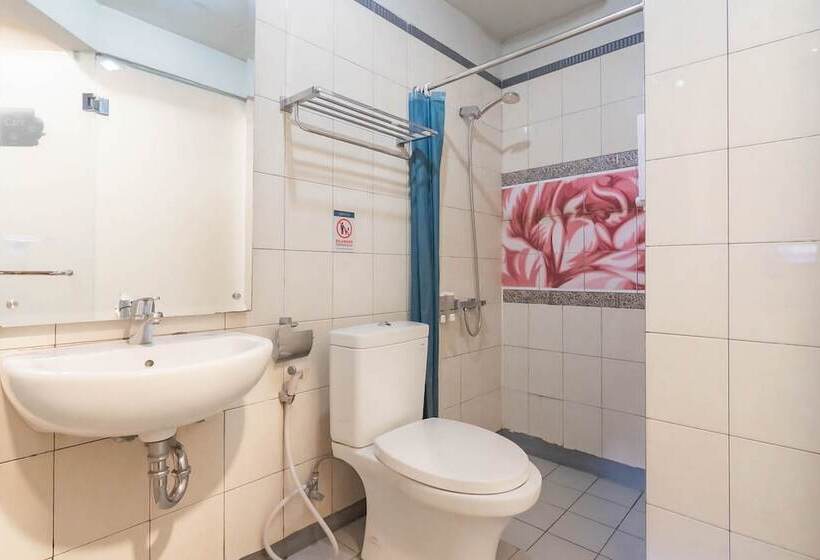 膳宿费 Reddoorz Plus Near Asia Afrika 3