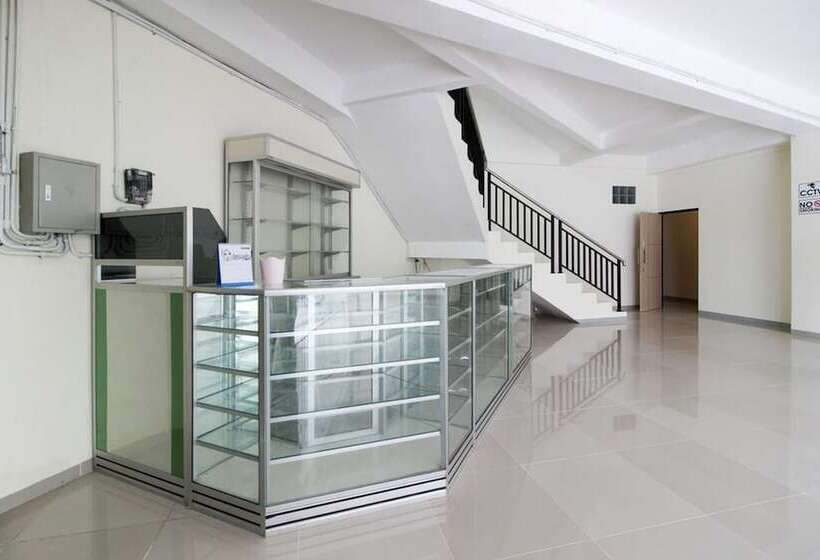 پانسیون Reddoorz Near Malioboro Mall