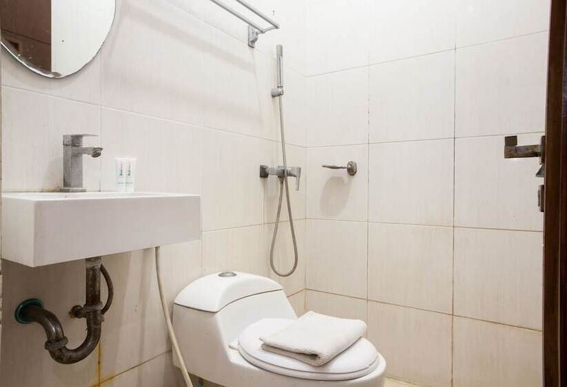 膳宿费 Reddoorz Near Marvell City Mall