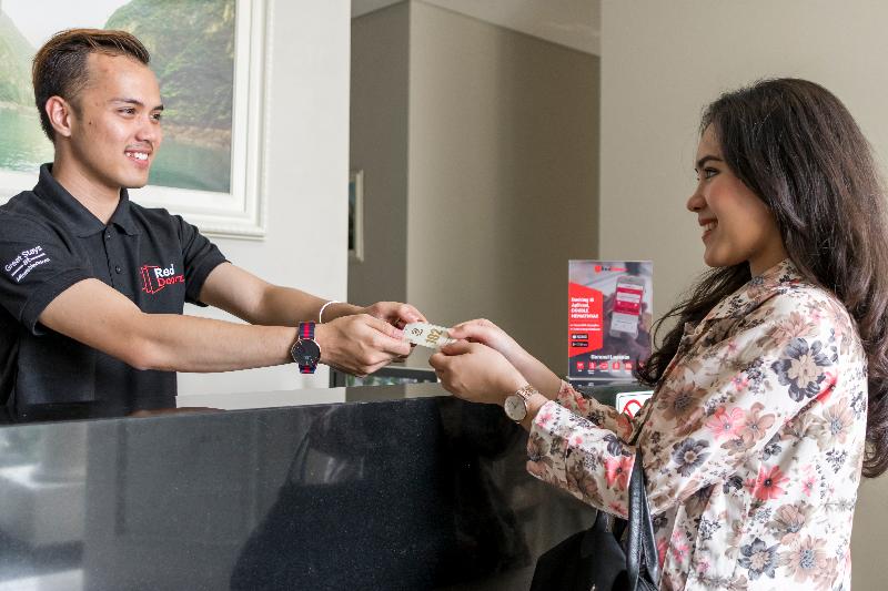 膳宿费 Reddoorz Near Marvell City Mall