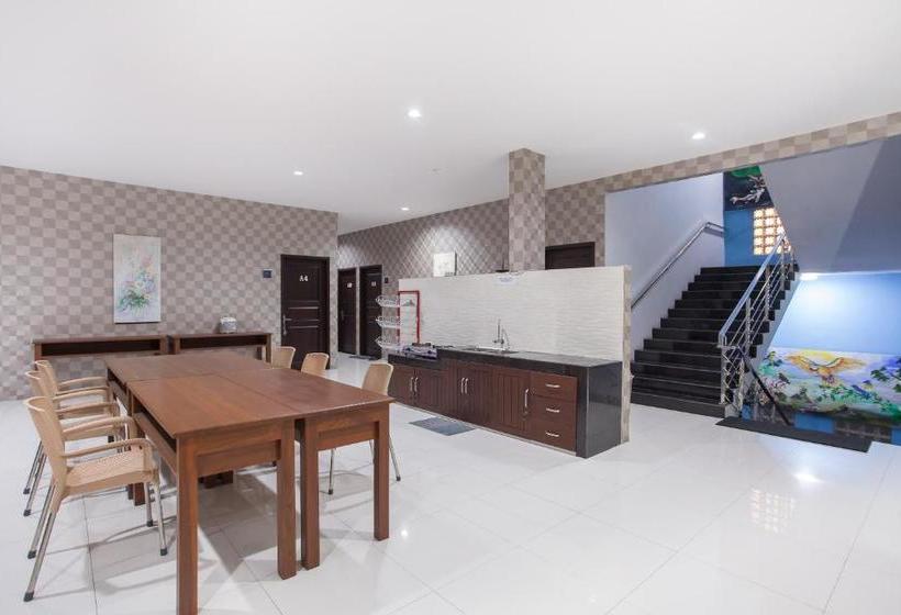 膳宿费 Reddoorz Near Universitas Wijaya Kusuma Surabaya 2