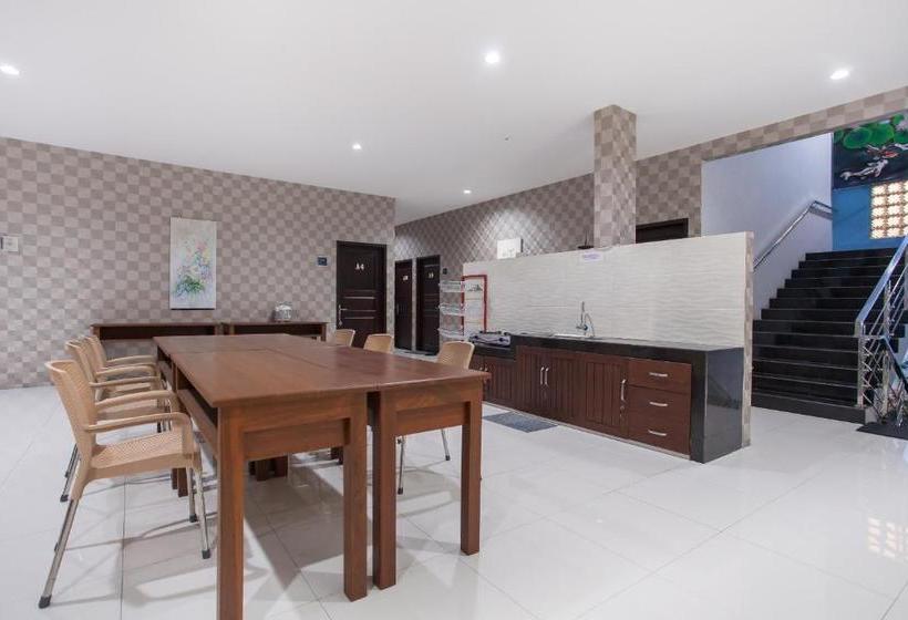 膳宿费 Reddoorz Near Universitas Wijaya Kusuma Surabaya 2