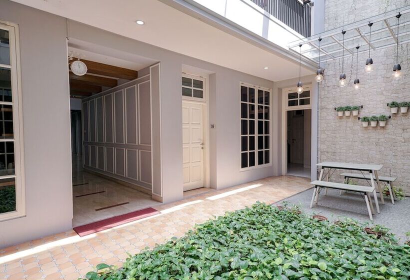 膳宿费 Reddoorz Premium Near Rs Pondok Indah