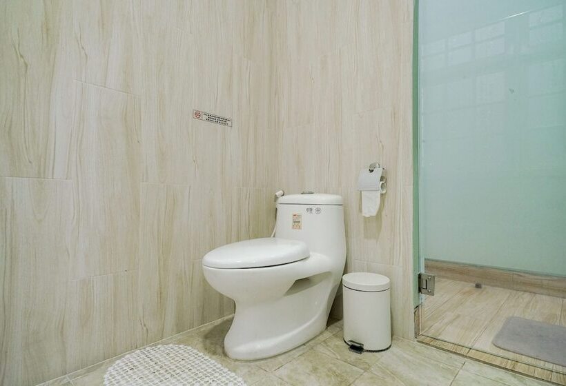 膳宿费 Reddoorz Premium Near Rs Pondok Indah