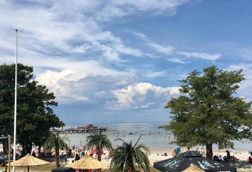 بنسيون Strandbaden Köpingsvik