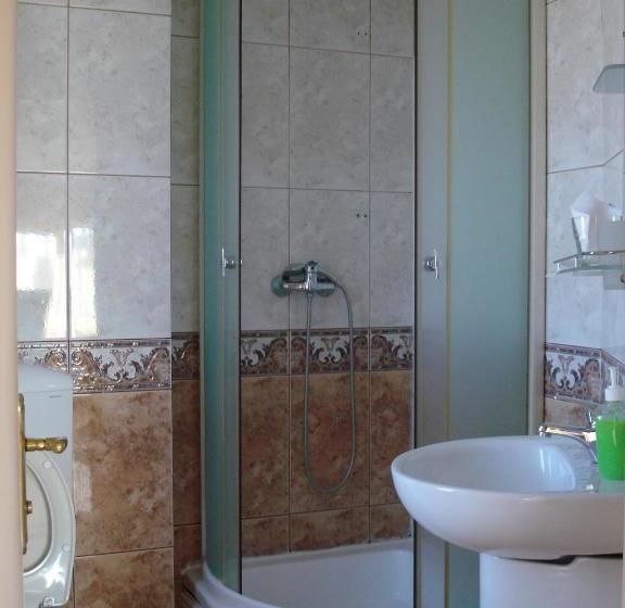 膳宿费 Villa Edel Constanta