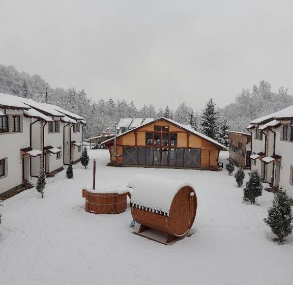 渡假胜地 Domeniul Roa