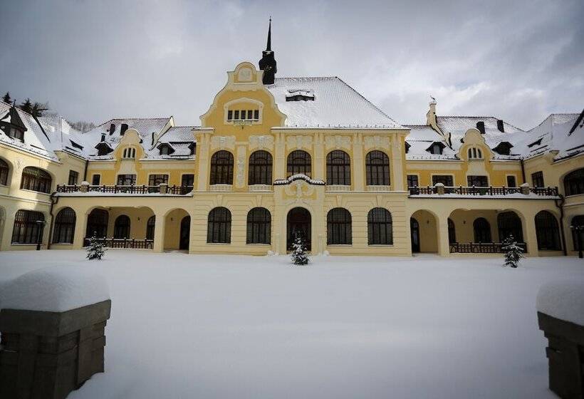 Rubezahl Marienbad Luxury Historical Castle Hotel & Golf   Castle Hotel Collection