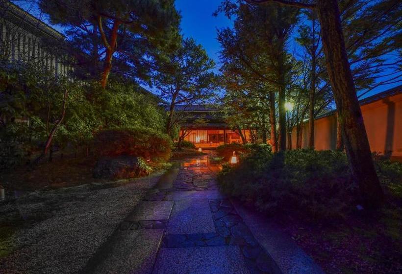 ريوكان Awara Onsen Minoya Taiheikaku