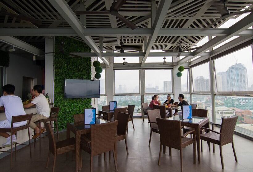 Selah Pods Hotel Manila