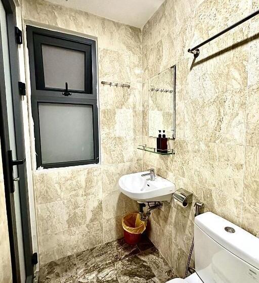 The Jade Hotel Near Tan Son Nhat Airport