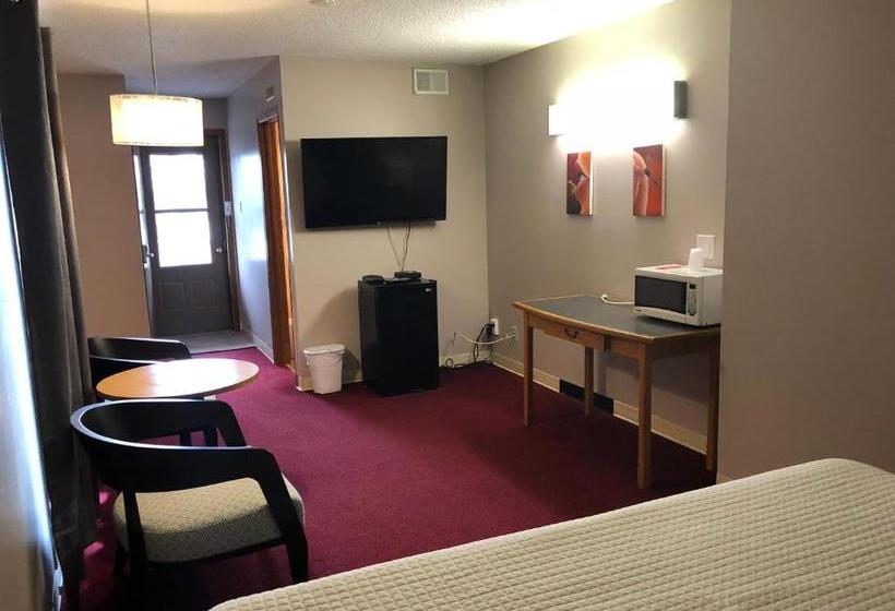 Voyageur Motel