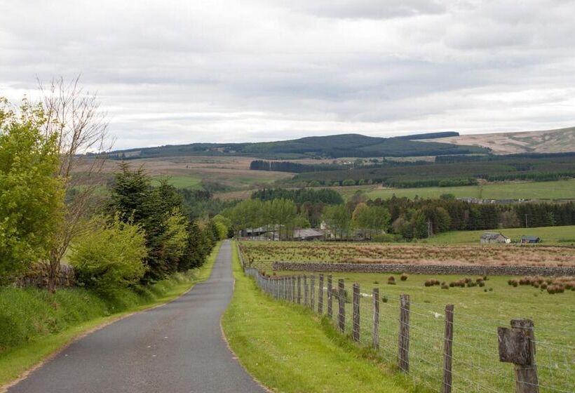 Abbotshaw House   Farm B&b