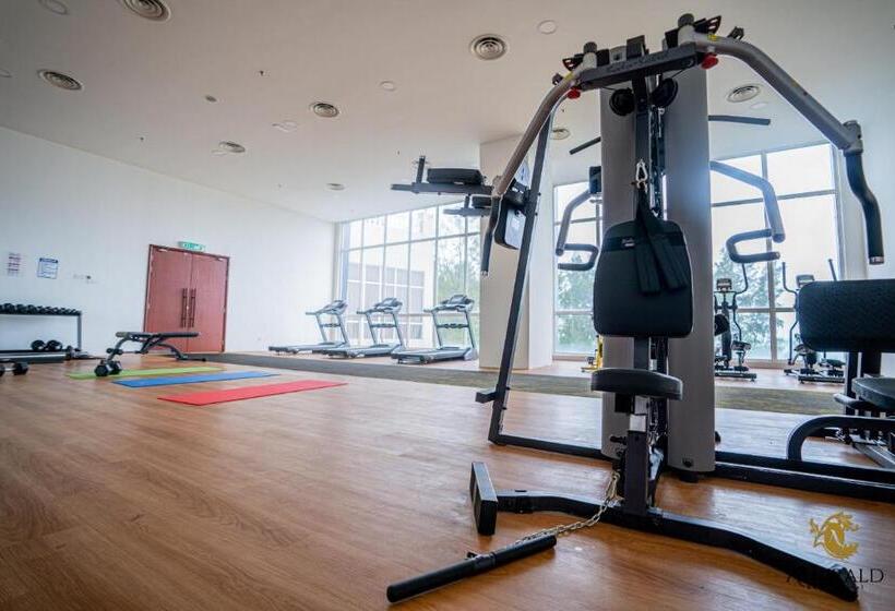 Amerald Resort Hotel Desaru