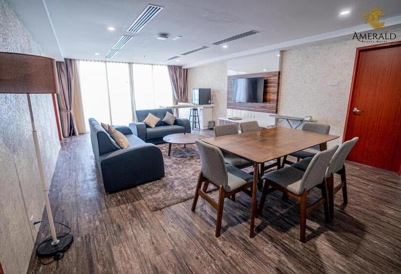 Amerald Resort Hotel Desaru